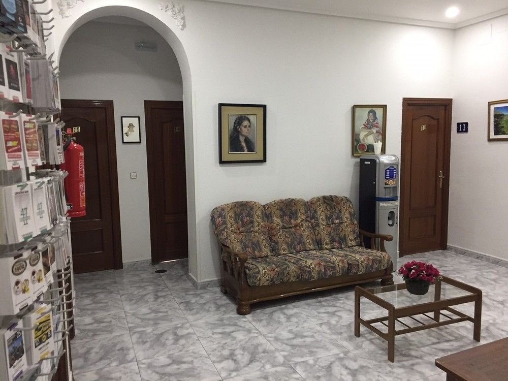 Hostal Palacios Fuencarral Madrid Kültér fotó