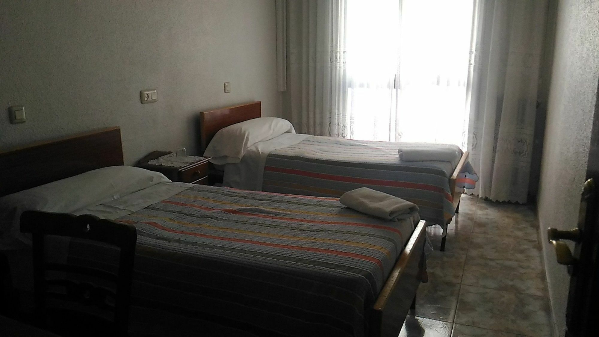Hostal Palacios Fuencarral Madrid Kültér fotó